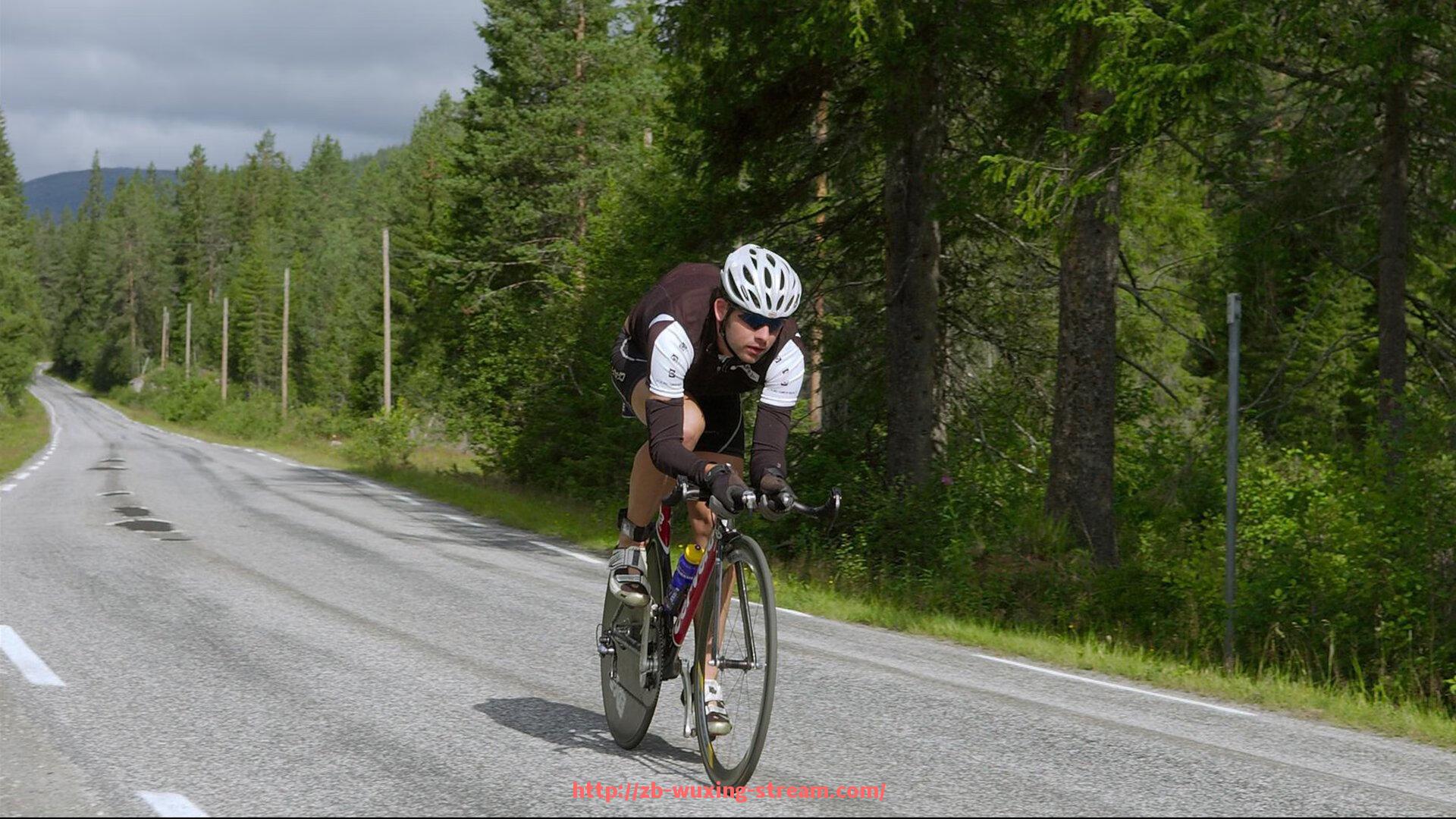 五星体育直播-世俱杯转播权竞争激烈，各大平台争抢独家播放权